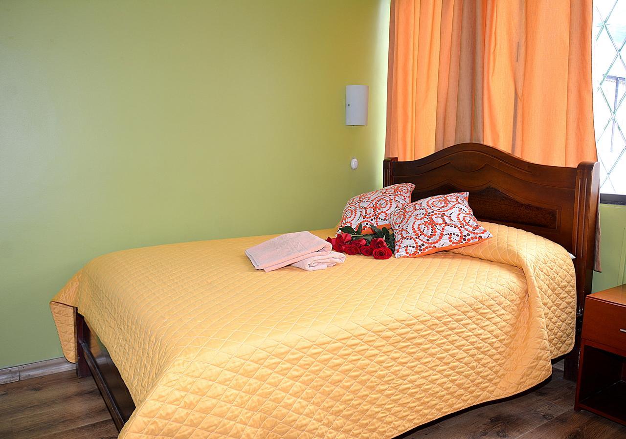 Hostal Terra 3 - Base Aerea Quito Exterior foto